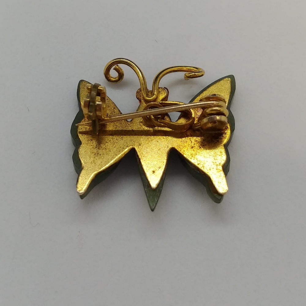 ✨️Cryptid✨️ Green Moth Pin - Picture 2 of 3